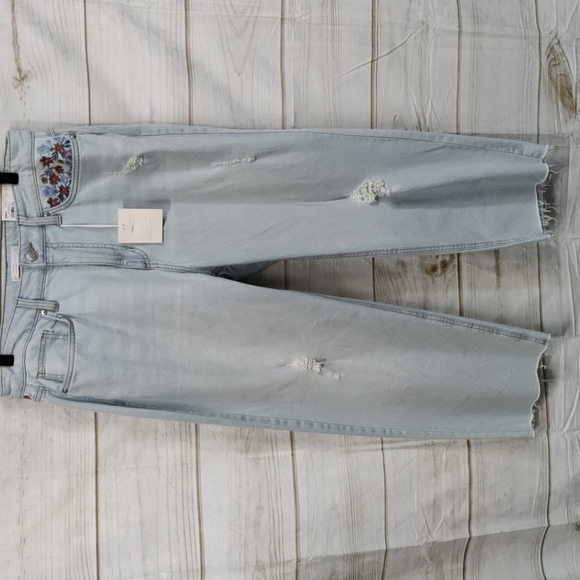 LC Lauren Conrad Denim - Lc Lauren Conrad Super High Rise Crop Light Wash Jeans, Size 12